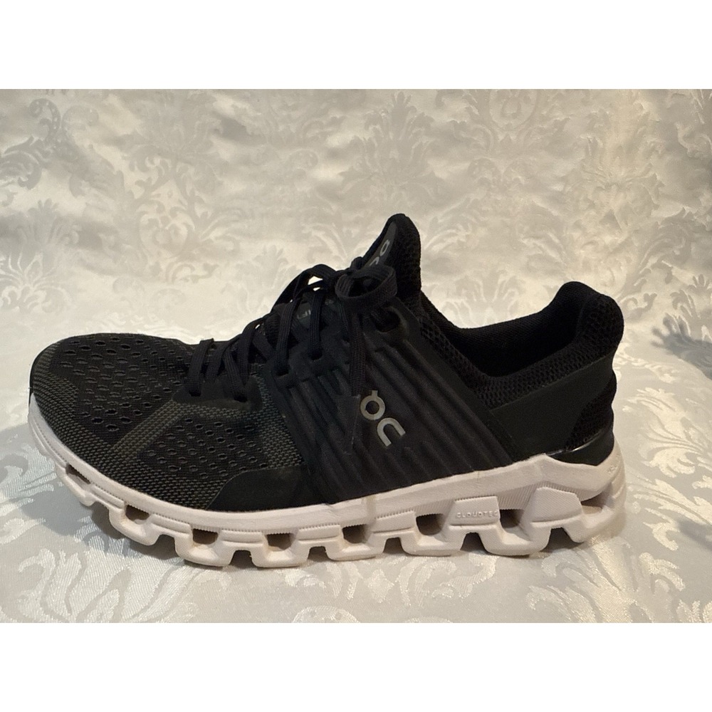 On Clouds Swift Black White Road Running Shoes Cushioned Athletic Gym Sneaker  7